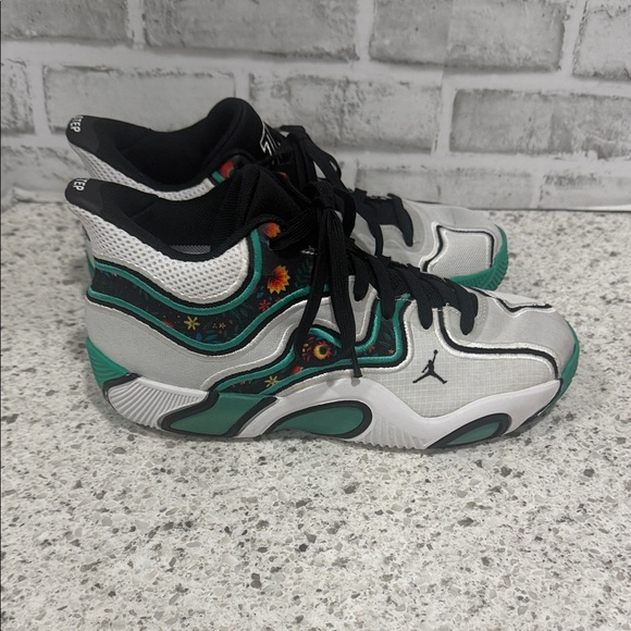 Kids' Nike Jordan Tatum 3 Basketball Shoes - Picture 2 of 6